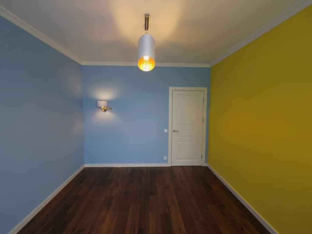 одноуровневый натяжной потолок под ключ